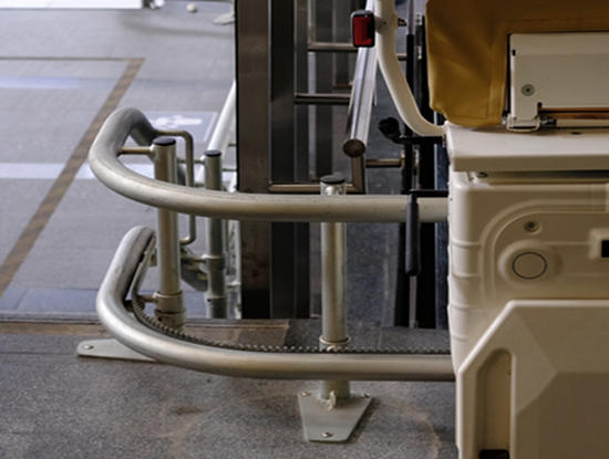 dettaglio di guida per montascale a cagliari