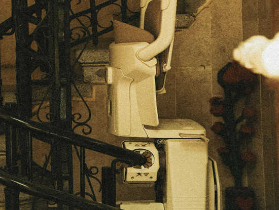 montascale curvilineo per anziani a olbia